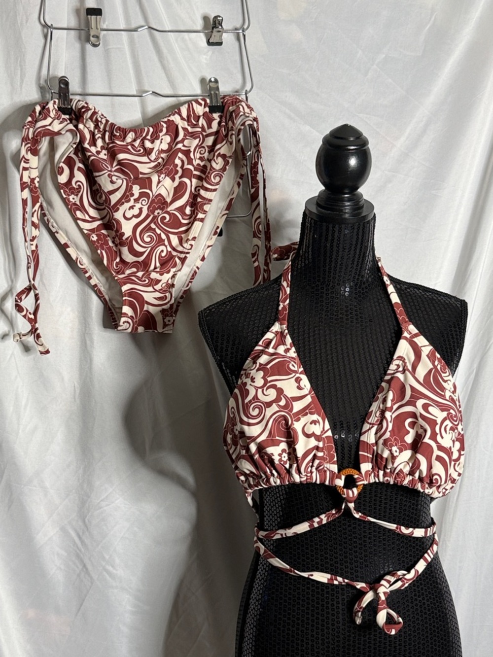 Women’s Maroon & Cream Decorative Halter Bikini